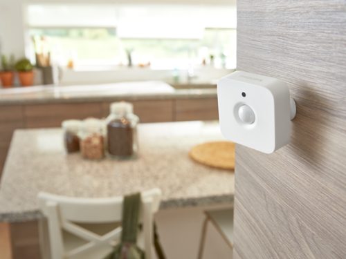 Hue Motion sensor pentru a declanșa luminile inteligente prin